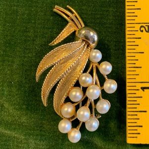 Brooch